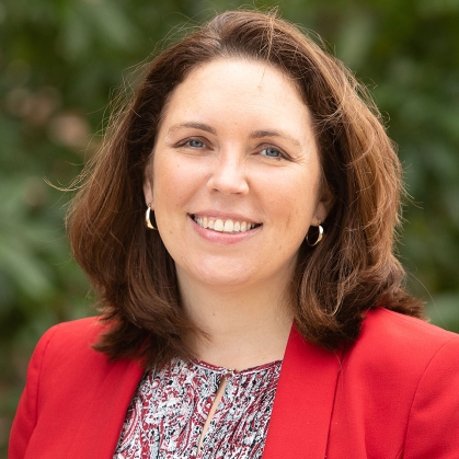 Rachel Lyons headshot.
