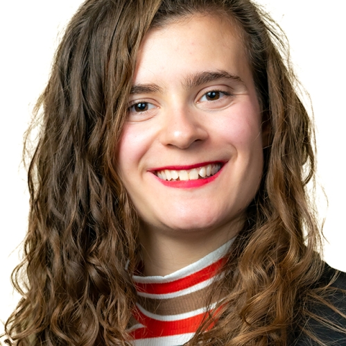 Julia Piermatteo headshot