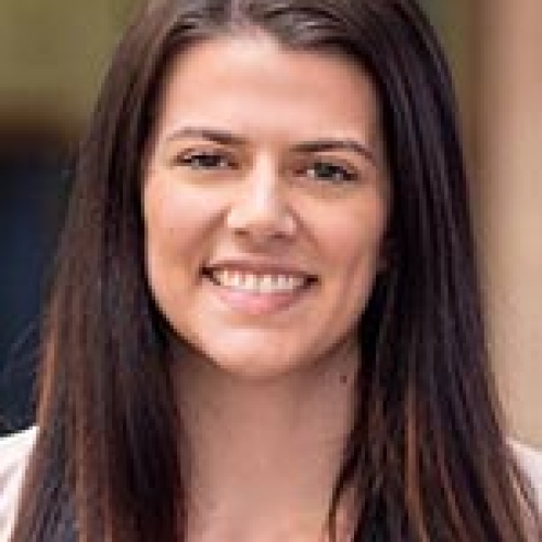 Carly Truett headshot.
