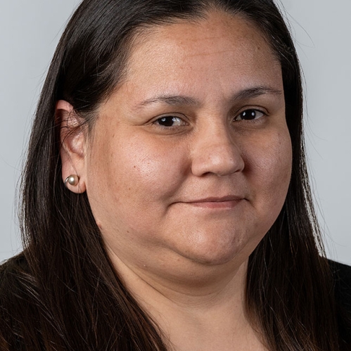 Claudia Gil Arroyo headshot.