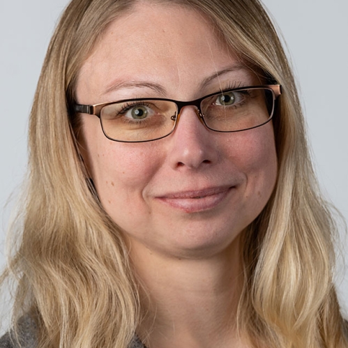 Anneliese Kuemmerle headshot.