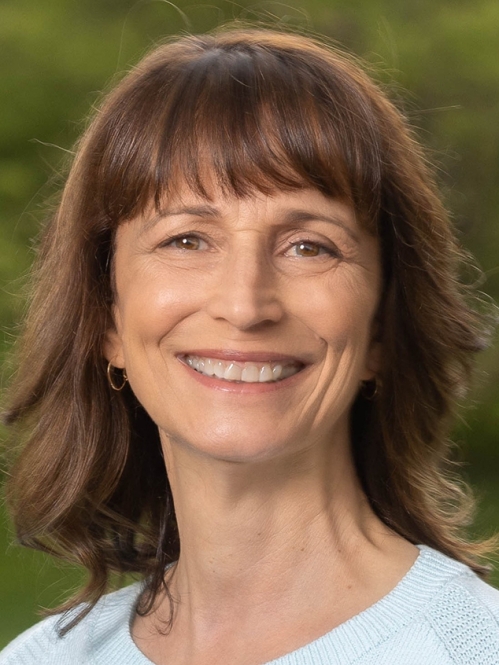 Trish Maguire headshot