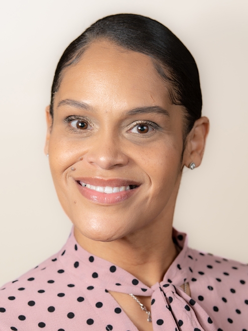 Carmen Oriol-Robledo headshot 