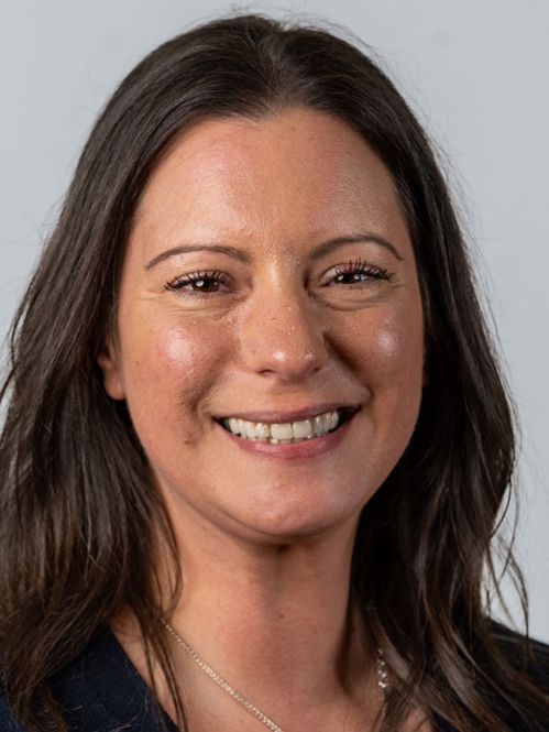 Melanie Brill headshot