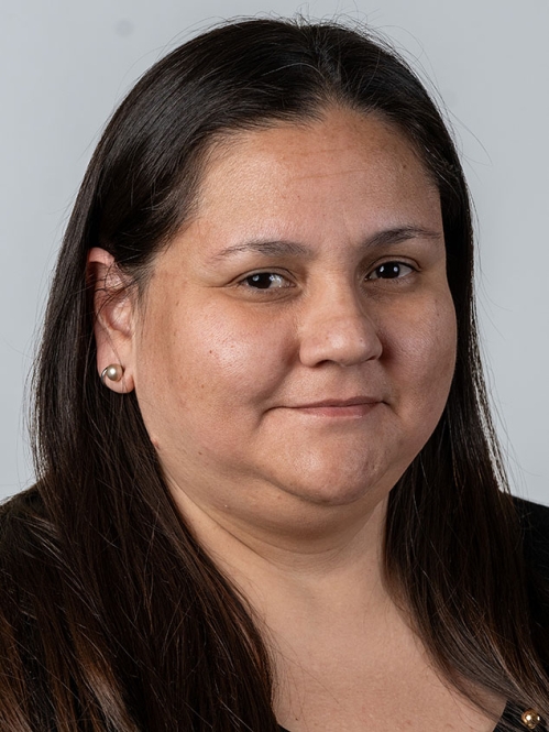 Claudia Gil Arroyo headshot.