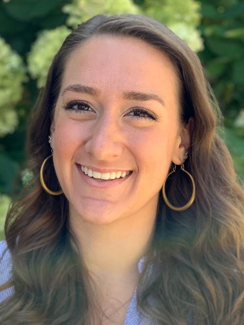 Annalise VanVranken headshot.