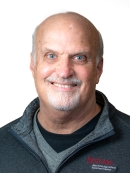 Steven Rettke headshot