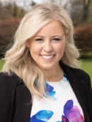 Gabrielle Peterson headshot