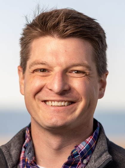 Matthew Newman headshot