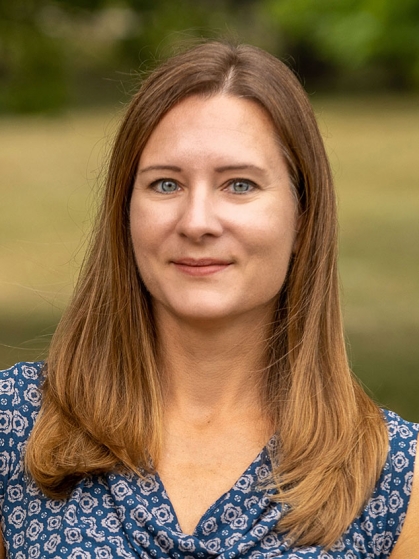 Lauren Errickson headshot.