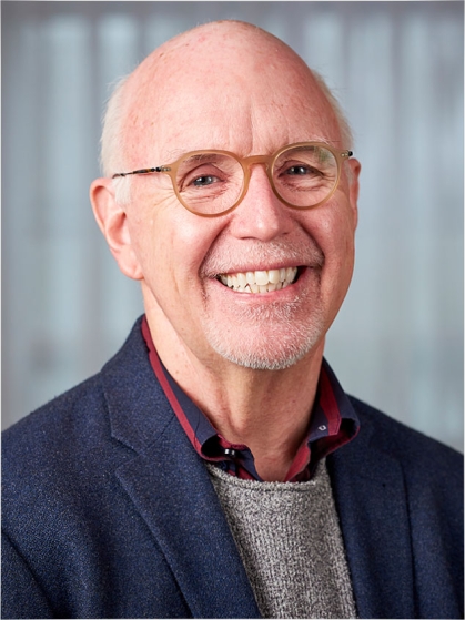Mark Robson headshot.